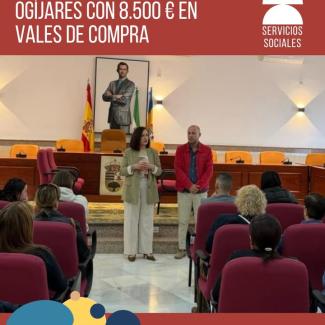 La Concejalía de Servicios Sociales, en colaboración con la Fundación Banco de Alimentos de Granada, ha llevado a cabo el reparto de vales de compr...