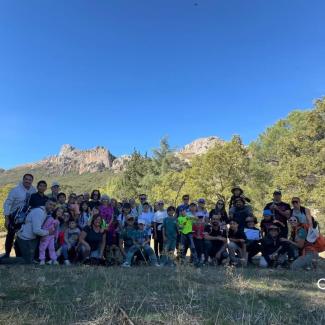 🌿🥾 Hoy hemos disfrutado de una estupenda jornada de senderismo familiar en el Parque Nacional Sierra de Huétor.  
  
Familias de Ogíjares han com...