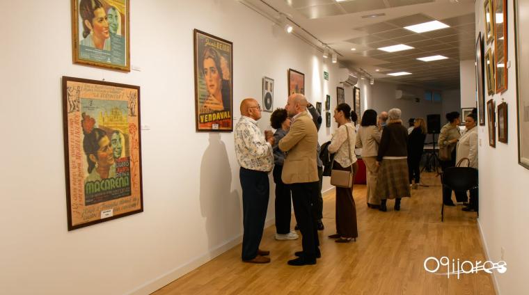 Ogíjares ha acogido en el Centro de Igualdad Social la exposición “Juanita Reina: centenario de una diva”, un homenaje a una de las grandes voces d...